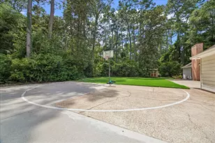 2702 Royal Cir Dr, Kingwood, TX 77339 - Photo 25