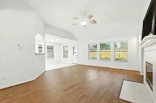 2119 Hannover Way, Spring, TX 77388 - Photo 9