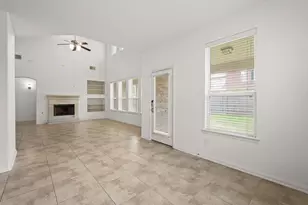 1227 Ancrum Hill Ln, Sugar Land, TX 77479 - Photo 17