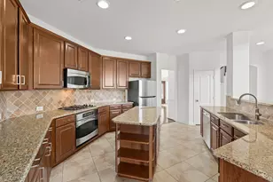 1227 Ancrum Hill Ln, Sugar Land, TX 77479 - Photo 11