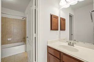 1227 Ancrum Hill Ln, Sugar Land, TX 77479 - Photo 31