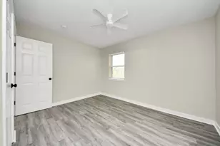 2626 Knotty Oaks Trail, Houston, TX 77045 - Photo 31