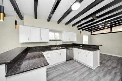 2626 Knotty Oaks Trail, Houston, TX 77045 - Photo 21