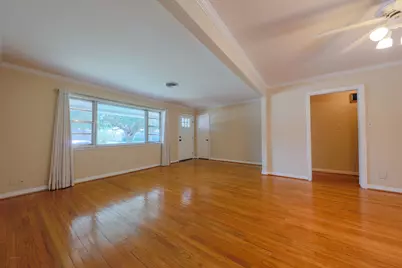 4745 Warm Springs Road, Houston, TX 77035 - Photo 5