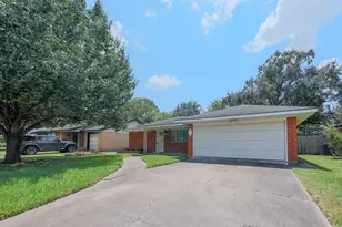 4745 Warm Springs Rd, Houston, TX 77035 - Photo 1