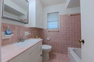 4745 Warm Springs Rd, Houston, TX 77035 - Photo 11