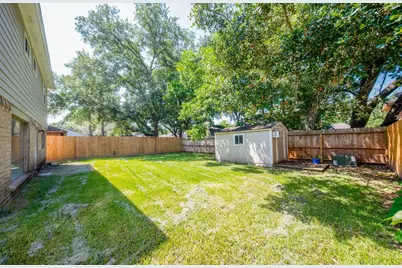 16418 Blackhawk Boulevard, Friendswood, TX 77546 - Photo 21