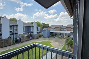 9550 Deering Dr, Houston, TX 77036 - Photo 11