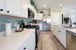 2901 Blossom Crst Wy, League City, TX 77573 - Photo 11