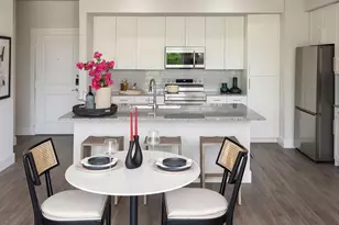 2425 Bell St, Houston, TX 77003 - Photo 3