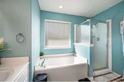 13807 Bonnetbriar Lane, Sugar Land, TX 77498 - Photo 15