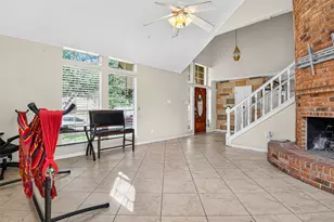 14811 Charlmont Dr, Houston, TX 77083 - Photo 13
