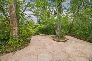9517 Bayou Brook St, Houston, TX 77063 - Photo 41