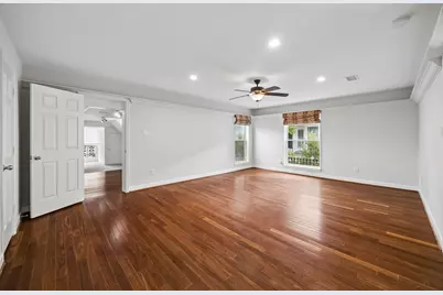 9517 Bayou Brook Street, Houston, TX 77063 - Photo 29