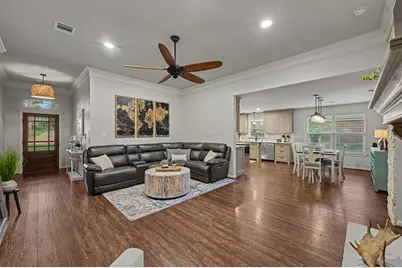 15022 Constellation Circle W, Willis, TX 77318 - Photo 7