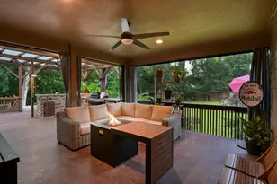 15022 Constellation Cir W, Willis, TX 77318 - Photo 21