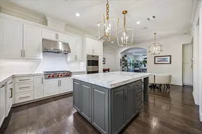 5201 Cedar Creek Drive, Houston, TX 77056 - Photo 11