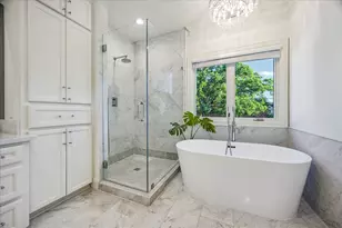 5201 Cedar Creek Dr, Houston, TX 77056 - Photo 25