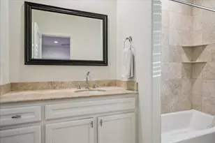 5201 Cedar Creek Dr, Houston, TX 77056 - Photo 35