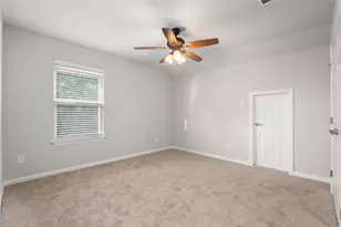 13726 Sandy Bend Ct, Houston, TX 77044 - Photo 37