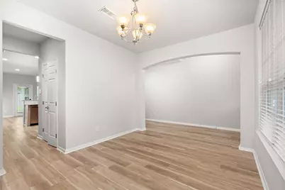 13726 Sandy Bend Court, Houston, TX 77044 - Photo 9