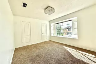 223 Almond Dr, Lake Jackson, TX 77566 - Photo 7