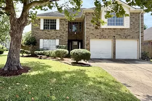 223 Almond Dr, Lake Jackson, TX 77566 - Photo 1