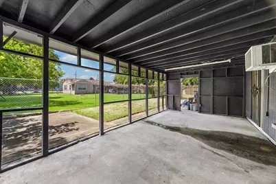 96 Burress Street, Houston, TX 77022 - Photo 7