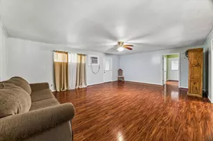 96 Burress St, Houston, TX 77022 - Photo 17