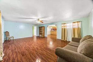 96 Burress St, Houston, TX 77022 - Photo 11