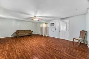 96 Burress St, Houston, TX 77022 - Photo 19
