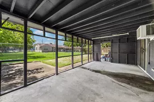 96 Burress St, Houston, TX 77022 - Photo 7