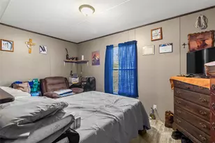 16596 Kingsbury Dr, Conroe, TX 77303 - Photo 9