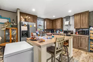 16596 Kingsbury Dr, Conroe, TX 77303 - Photo 5