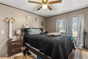 16596 Kingsbury Dr, Conroe, TX 77303 - Photo 11