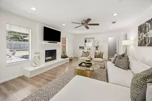 11010 Overbrook Ln, Houston, TX 77042 - Photo 9