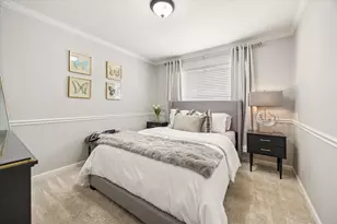 11010 Overbrook Ln, Houston, TX 77042 - Photo 17