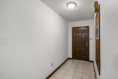 5206 Avenue P 1/2, Galveston, TX 77551 - Photo 7