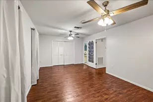 5206 Ave P 1/2, Galveston, TX 77551 - Photo 41