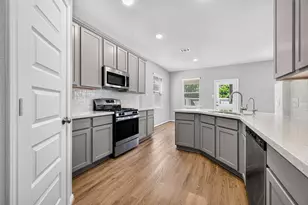 10406 Astor Pt Trl, Tomball, TX 77375 - Photo 15