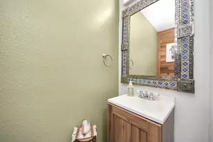 8435 Broadleaf Ave, Baytown, TX 77521 - Photo 13