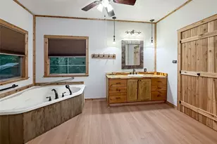 207 Arrowcrest Dr, Brookeland, TX 75931 - Photo 15