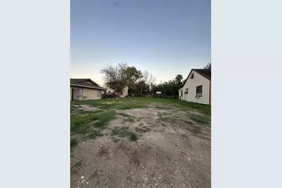 6711 Eastwood Street, Houston, TX 77021 - Photo 1