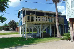 118 14th St, San Leon, TX 77539 - Photo 1