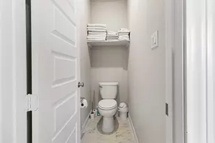 2104 Elrington Willow Ln, Pearland, TX 77089 - Photo 17