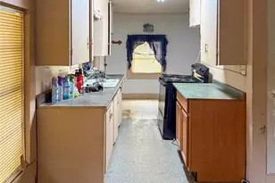 321 Sycamore St, Grapeland, TX 75844 - Photo 11