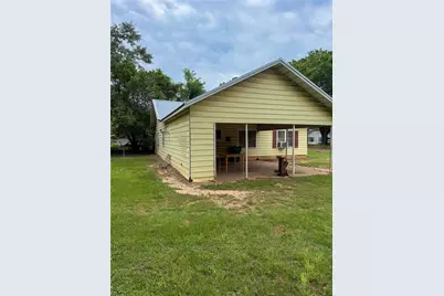 321 Sycamore Street, Grapeland, TX 75844 - Photo 5