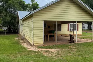 321 Sycamore St, Grapeland, TX 75844 - Photo 5