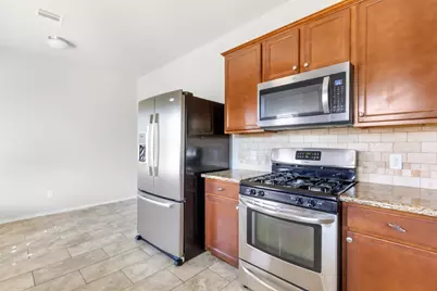 10414 Whisper Bluff Drive, Humble, TX 77396 - Photo 9