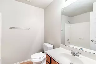 10414 Whisper Bluff Dr, Humble, TX 77396 - Photo 19